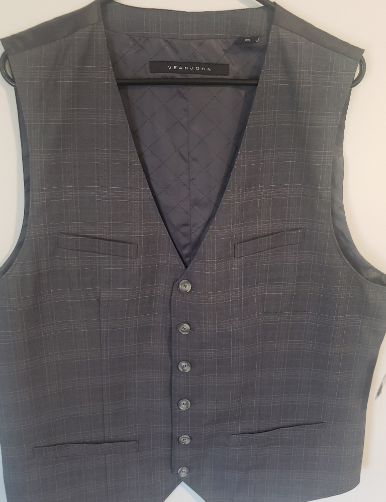 Vest - Picture 4 of 8